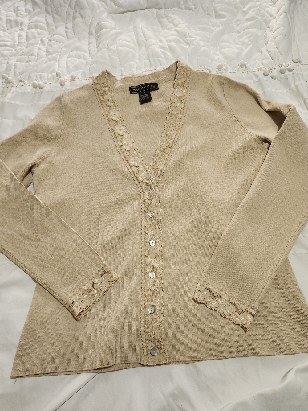 Linda Matthews Cream Lace-Trim V-Neck Cardigan